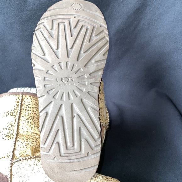 UGG classic boots leopard 🐆 gold calf hair/ some wear - Picture 5 of 8